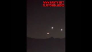 Formacja UFO nagrana z jadącego samochodu