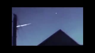 Co nagrał ten mężczyzna UFO czy coś innego